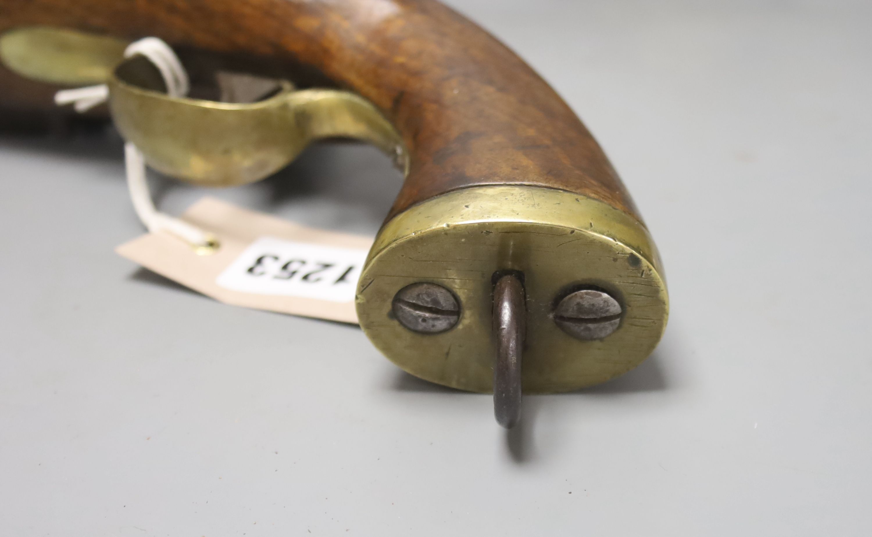 A pair of Belgian Sea Service flintlock pistols, circa 1800, length 39cm